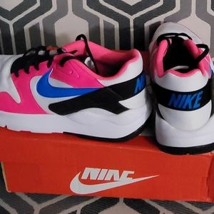 Nike gym shoe